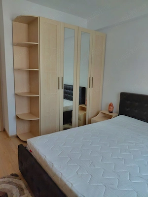 Proprietar inchiriez apartament cu 3 camere și 2 bai  zona Coresi  - imagine 9