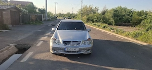 Vand mercedez c classe w203 din anul 2005  - imagine 3