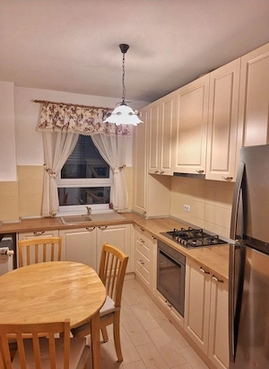 Proprietar inchiriez apartament cu 3 camere și 2 bai  zona Coresi  - imagine 10
