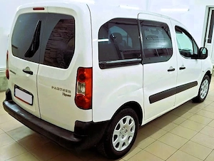 1.6 diesel 2012 cu 5 locuri  - imagine 6