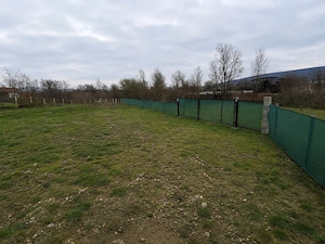 De închiriat in GILAU: Fermă Grajd 4 cai, padocuri + Teren 4000mp, la 12 km de Cluj - imagine 3