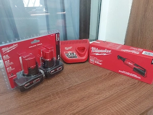 Clichet Milwaukee M12 