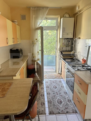 Apartament 3 camere, etaj intermediar, Central Bistrita - imagine 3