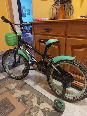 Vând bicicletă copii Rich baby