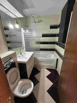 Vand apartament cu 3 camere - imagine 5