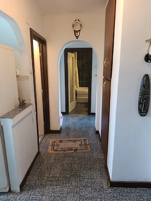 OCAZIE- apartament cu 4 tip B, pe b-vd Dacia-Rogerius 