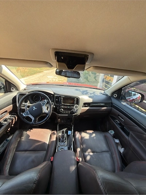 Vand Mitsubishi Outlander PHEV - imagine 5