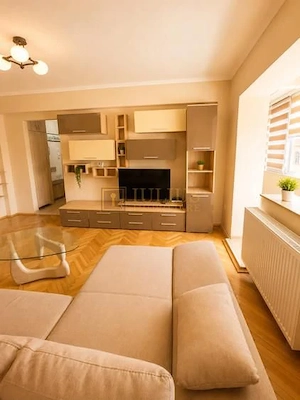 Ultracentral-Medicina, UVT| 2 camere| recent renovat| centrala proprie| clima| - imagine 2