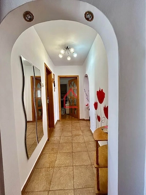 Apartament 4 camere de vânzare | Onești – Zona de Jos | 75 mp | 2 băi - imagine 2