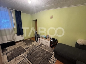 Apartament la casa cu 3 camere si garaj propriu Orasul de Jos Sibiu - imagine 17