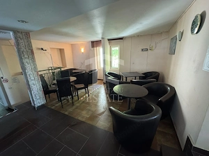 DE INCHIRIAT - SPATIU COMERCIAL CHIAR IN FATA PRIMARIEI SNAGOV - imagine 11