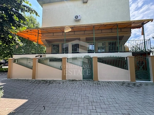 DE INCHIRIAT - SPATIU COMERCIAL CHIAR IN FATA PRIMARIEI SNAGOV - imagine 2