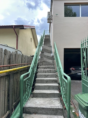 DE INCHIRIAT - SPATIU COMERCIAL CHIAR IN FATA PRIMARIEI SNAGOV - imagine 4