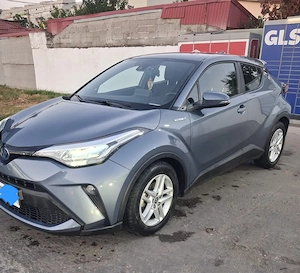 Vând Toyota C-HR, an fabricație 2020, 1.8 Hybrid, cutie automată, 63.448 km.