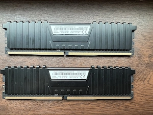 Kit Corsair Vengeance LPX 16gb (2x8Gb) DDR4 CL16 3000mhz.