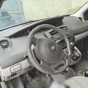 Renault Scenic  - imagine 2