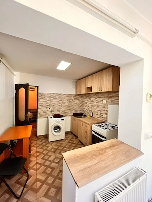 Apartament mare cu o cameră,etaj 1,zona Moara de Foc