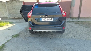 Volvo XC60 model drive 5 cilindri  - imagine 3
