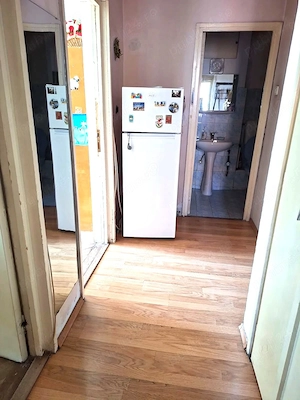 2 cam decomandat centrala proprie zona Gheorghe Lazar - imagine 2