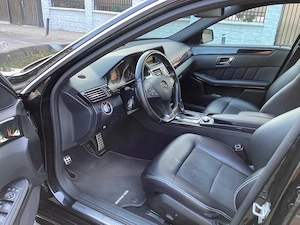 Mercedes e220, pachet AMG interior, exterior, full, jante cu cauciucuri noi vara, jante aliaj cu cau - imagine 2