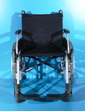Scaun cu rotile din aluminiu invalizi Drive - latime sezut 49 cm - imagine 2