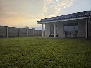 DUPLEX MODERN DE V #194;NZARE | MO #536;NI #538;A NOU #258; | TEREN GENEROS - imagine 2