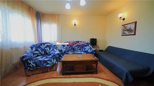 Apartament cu terasa, curte si parcare, intr-o zona linistita de case - imagine 6