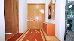 Apartament cu terasa, curte si parcare, intr-o zona linistita de case - imagine 8