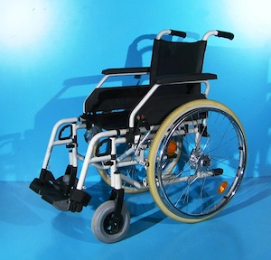 Scaun cu rotile invalizi B+B - latime sezut 42 cm