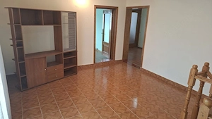 CASĂ 5 CAMERE TRIVALE - imagine 10