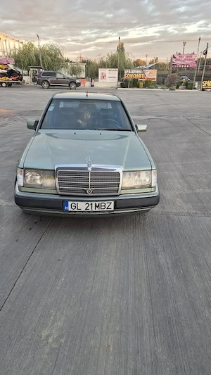 Vand w124 vehicul istoric 1985