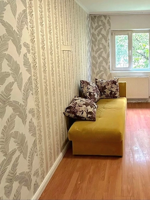 Apartament 3 camere, decomandat, parter, zona Lipovei - imagine 5