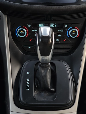 Ford Kuga 2.0 TDCi Powershift 4WD Titanium    Automat   Trapa    Distronic - imagine 7
