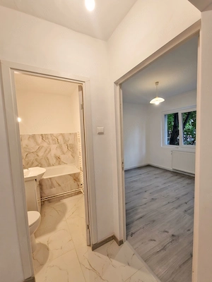 Apartament 2 camere, renovat complet, centrală proprie - imagine 3