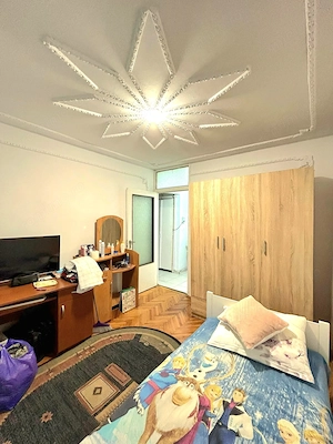 Apartament 3 camere, decomandat, centrală, zona Lipovei - imagine 4