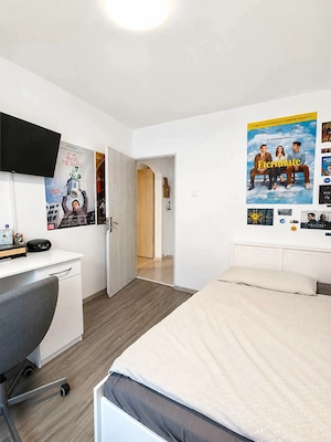 Apartament 3 camere, spațios, etaj 2, zona Lipovei - imagine 6