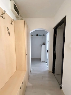 Apartament 3 camere, spațios, etaj 2, zona Lipovei - imagine 10