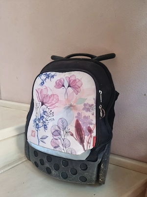 Scapă de  mami, mă doare spatele!    Troller Nikidom Roller Up XL (Aquarella)