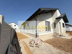 Casa individuala parter ~ 4 camere 2 bai ~408mp teren ~