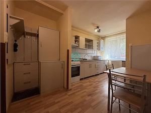 Apartament cu 2 camere de inchiriat, decomandat, la 400 m de UMF - imagine 3