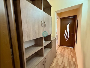 Apartament cu 2 camere de inchiriat, decomandat, la 400 m de UMF - imagine 9