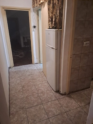 Închiriez apartament - imagine 2