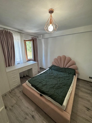 Camera de camin cu baie proprie etaj 1 - imagine 2