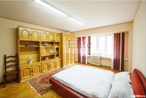 Apartament cu 4 camere de inchiriat pe Pietonala Republicii - imagine 2