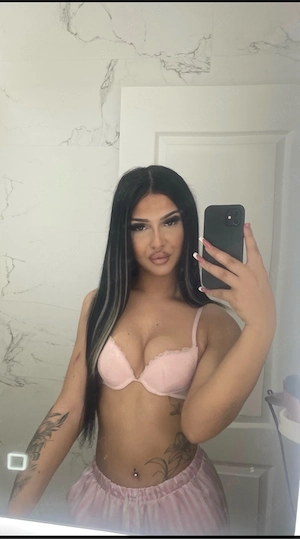 Trans Rebecca Reala  
