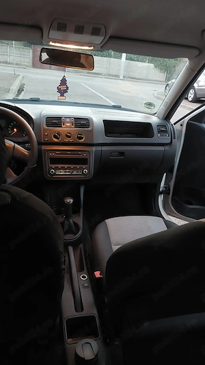 Vând Skoda Fabia An fabricație in stare foarte bună 2011  - imagine 6