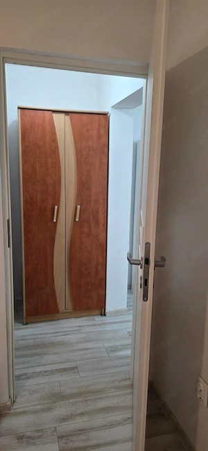 Proprietar | 2 camere renovat, mobilat | Baciului S5 | balcon | AC | lift | 450  neg. - imagine 10