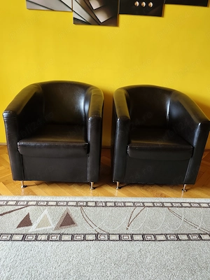Vând set 2 fotolii noi scoica Tudor, imitatie piele culoare wenge