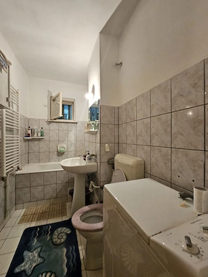 Apartament 3 camere  zona Miorita  - imagine 11