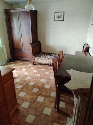 Vand apartament 2 camere decomandat - imagine 2